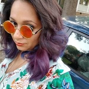 Meet your Posher, Llaniceli